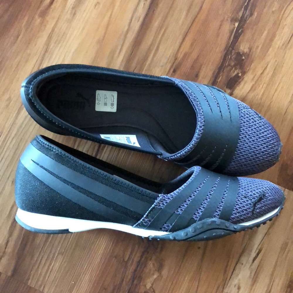 Puma tennis shoes